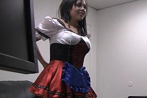 吊侵犯の奶水授乳羞羞